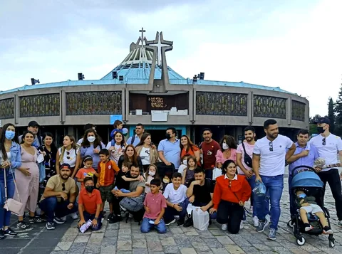 Cata de licores ancestrales en el tour de Teotihuacán con guía local