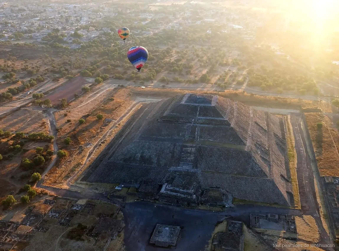 Canastilla privada antes del despegue en el vuelo en globo en Teotihuacán